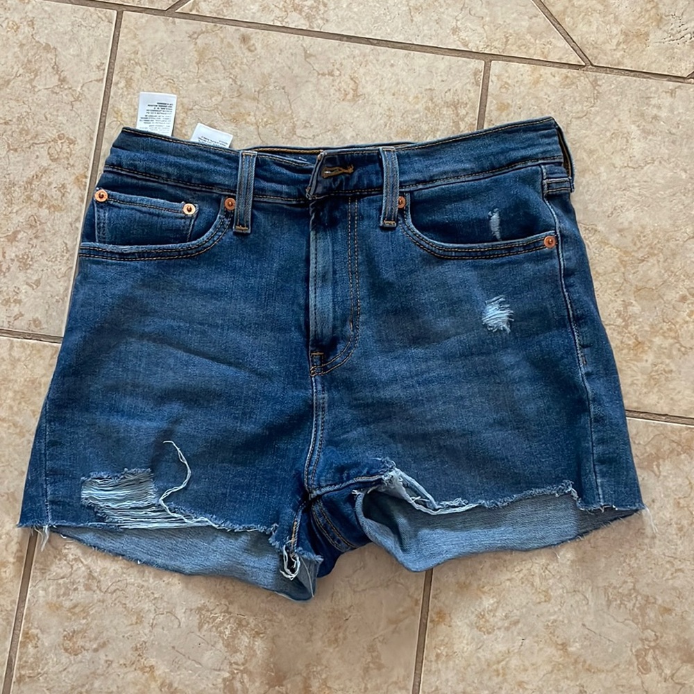 Levi’s denim shorts